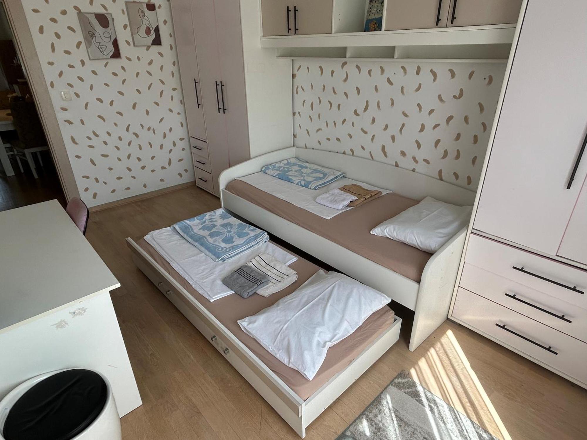 Ana'S 2 Bedrooms Lovely Flat Podgorica Exteriör bild