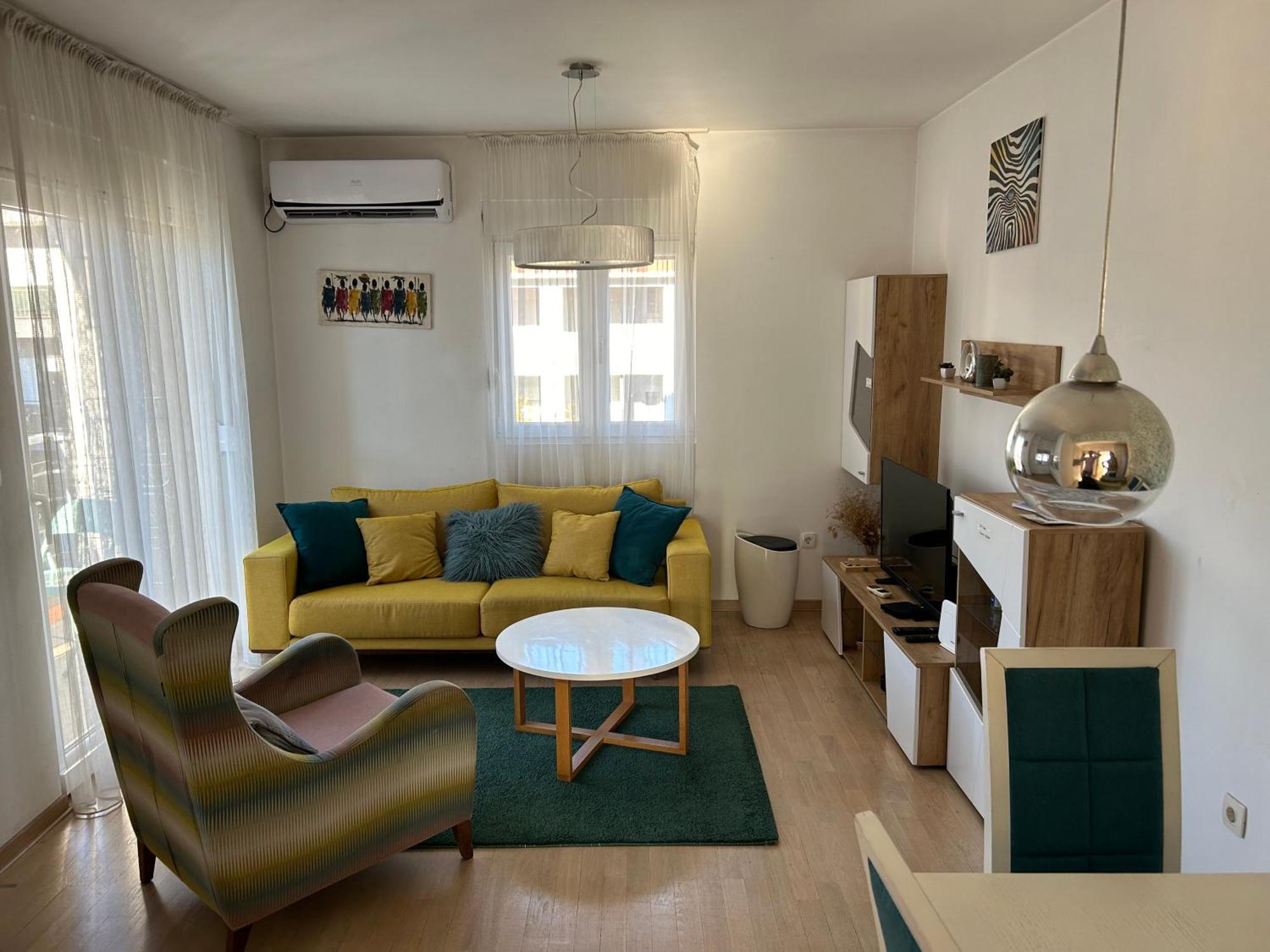 Ana'S 2 Bedrooms Lovely Flat Podgorica Exteriör bild